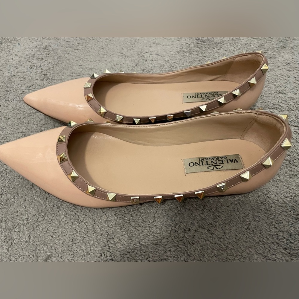 Valentino patent leather rock stud ballet flats. Size 41